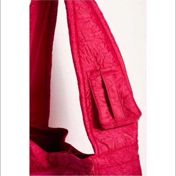 Free People oversized puffer bag NWT Color is bright pink - Picture 2 of 8